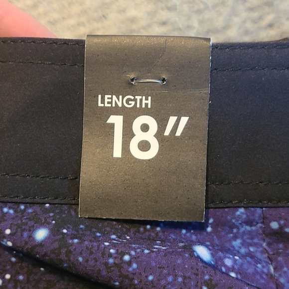 NWT Swim trunks - Picture 3 of 4